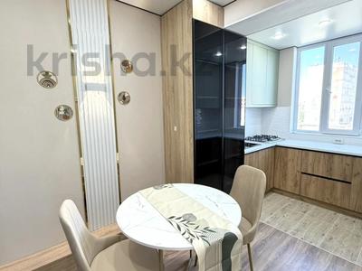 2-бөлмелі пәтер · 70 м² · 4/5 қабат, 7-ш/а. 12, бағасы: 13 000 ₸ в Актау, 7-й мкр