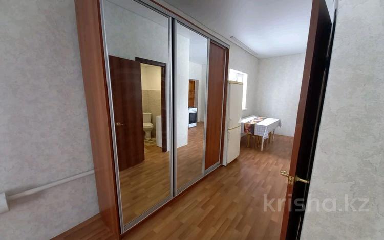 1-бөлмелі пәтер · 38 м² · 1/9 қабат, Пушкина 114, бағасы: 90 000 ₸ в Петропавловске — фото 2