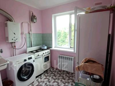 2-бөлмелі пәтер, 44 м², 4/4 қабат, Алии Молдагуловой, бағасы: 12 млн 〒 в Шымкенте, Туран р-н