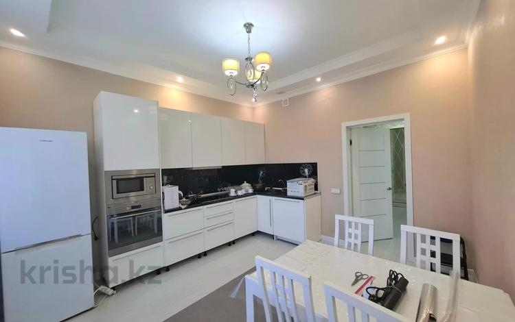 2-комнатная квартира · 72 м² · 3/9 этаж, Орынбор 35 за 400 000 ₸ в Астане, Есильский р-н — фото 7