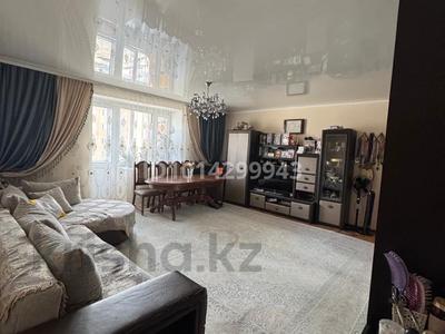 3-бөлмелі пәтер · 82 м² · 3/5 қабат, мкрн. Юность 1, бағасы: 33 млн ₸ в Семее