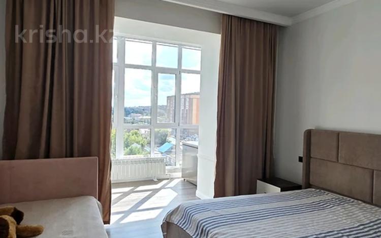 2-бөлмелі пәтер · 70 м² · 7/10 қабат, Жениса 80, бағасы: 41 млн ₸ в Кокшетау — фото 2