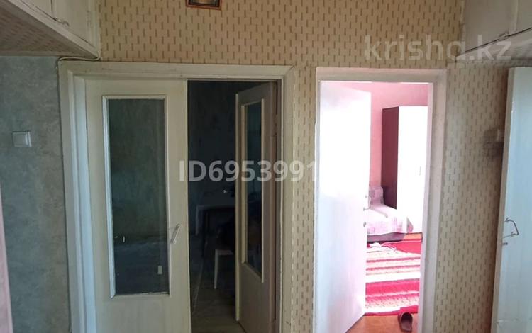 3-комнатная квартира · 56 м² · 5/5 этаж, 3 мкр 11 за 21 млн ₸ в Таразе — фото 2