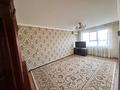 3-комнатная квартира · 63 м² · 4/5 этаж, мкр 5, Есет Батыра — Детские товары остановка за 16.5 млн ₸ в Актобе — фото 2