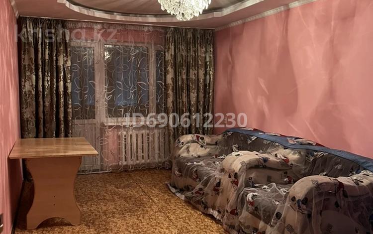 2-бөлмелі пәтер, 48 м², 5/5 қабат, мкр Фёдоровка , Орлова 107, бағасы: 12.5 млн 〒 в Караганде, Казыбек би р-н — фото 2