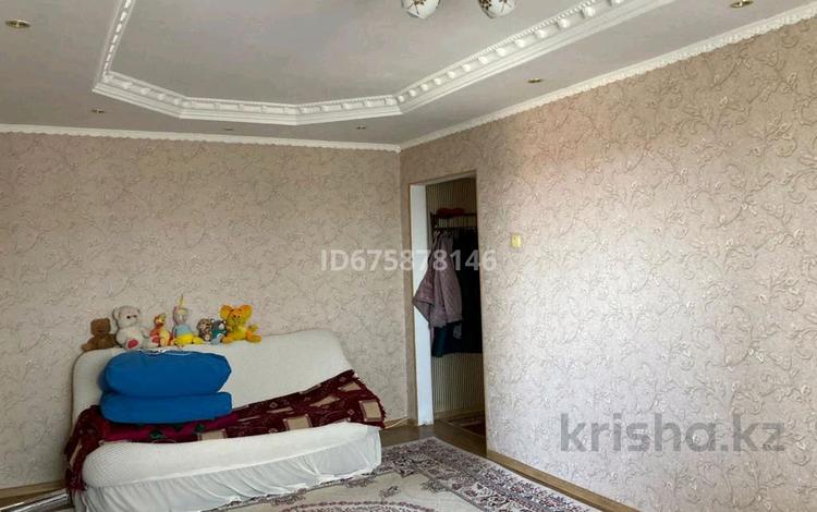 4-комнатная квартира, 61 м², 5/5 этаж, Тургенева 80 за 13.5 млн 〒 в Актобе — фото 2
