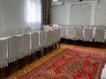Дом · 6 комнат · 300 м², мкр Жана Орда 110 за 50 000 〒 в Уральске — фото 10