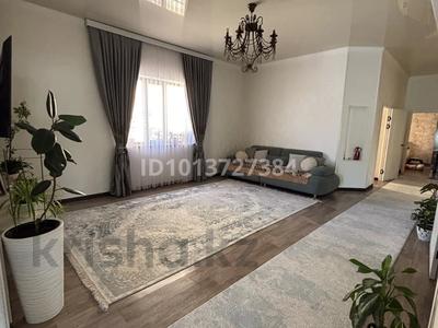 Отдельный дом · 5 комнат · 200 м² · 7 сот., Сулейманова 115 — Сулейманова Қойшыбекова за 80 млн ₸ в Таразе