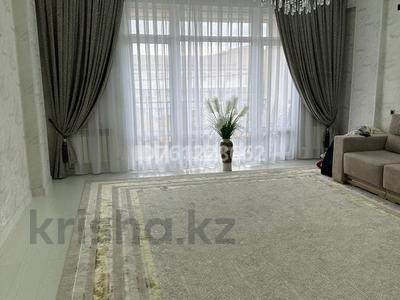 Пәтерлер в Атырауской обл.: 2-бөлмелі пәтер · 89 м² · 2/10 қабат, Әди Шәріпов 28, бағасы: 42 млн 〒 2-бөлмелі пәтер · 89 м² · 2/10 қабат, Әди Шәріпов 28, бағасы: 42 млн 〒 в Атырау