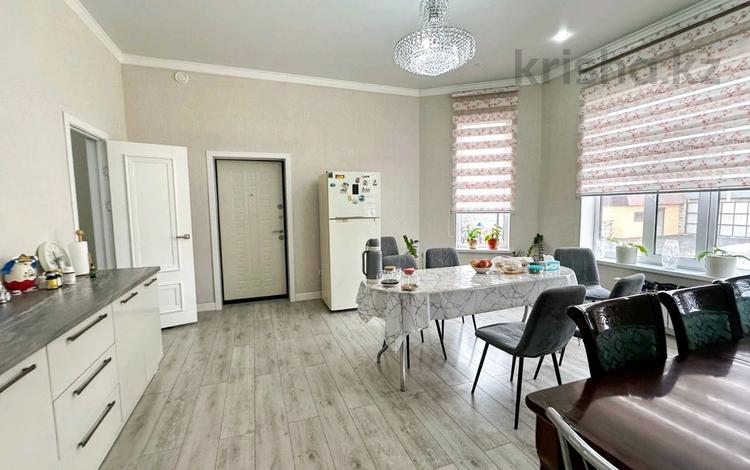 Отдельный дом · 7 комнат · 260 м² · 18 сот., Еңілік-Кебек 1,2 за 110 млн ₸ в Талдыкоргане — фото 2