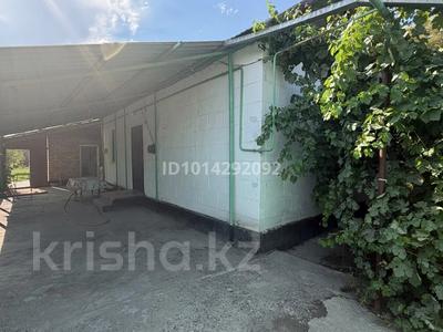 Отдельный дом · 3 комнаты · 80 м² · 8 сот., Рыскулова 245 — Между Толе би и Ленина за 35 млн ₸ в Кордае