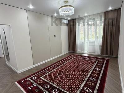 2-бөлмелі пәтер · 70 м² · 1/5 қабат, Алтын орда ш/а. 49 г, бағасы: 29.7 млн ₸ в Актобе, мкр. Алтын орда