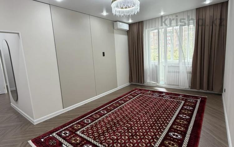 2-комнатная квартира · 70 м² · 1/5 этаж, мкр. Алтын орда 49 г за 29.7 млн ₸ в Актобе — фото 7