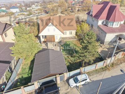 Жеке үй · 6 бөлме · 260 м² · 8 сот., мкр Карагайлы, Ушурбакиева 32, бағасы: 125 млн 〒 в Алматы, Наурызбайский р-н