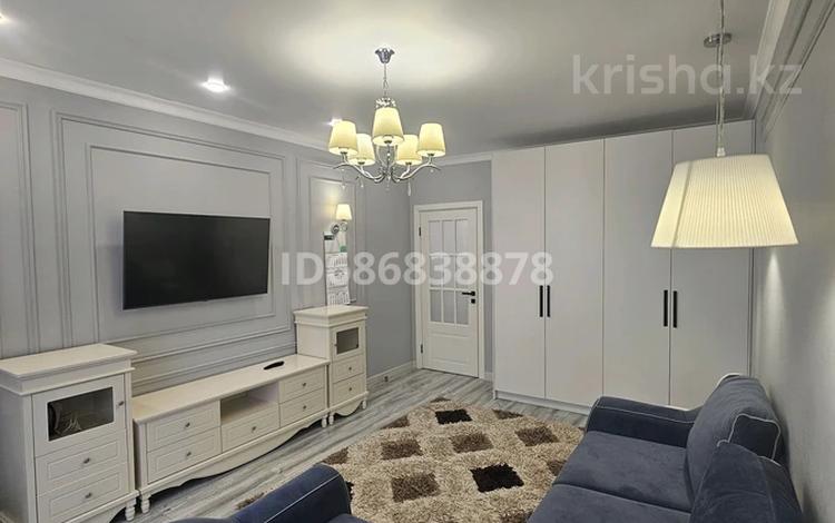 2-комнатная квартира · 52 м² · 7/13 этаж, Просп. Назарбаева 28 за 380 000 ₸ в Алматы, Жетысуский р-н — фото 17