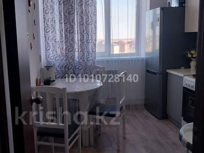 2-комнатная квартира · 57 м² · 4/5 этаж, Строителей 49 за 150 000 〒 в Аксу