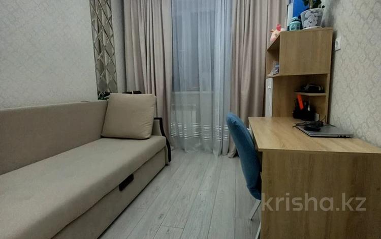 3-комнатная квартира, 90 м², 5/8 этаж, Болеекбаева 14 — Жумабаева