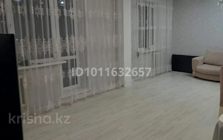 3-бөлмелі пәтер · 98 м² · 9/10 қабат, Гүлдер 2 ш/а., Таттимбета 12, бағасы: 270 000 ₸ в Караганде, Казыбек би р-н — фото 5