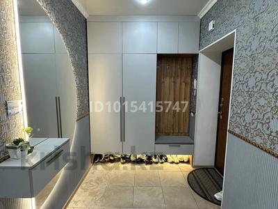 3-бөлмелі пәтер · 90 м² · 6/9 қабат, Момышулы 2/10 — Тәуелсіздік-Момышулы, бағасы: 53.5 млн ₸ в Астане, Алматы р-н