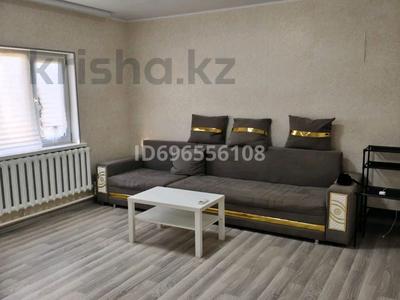 Отдельный дом · 2 комнаты · 90 м² · 14 сот., мкр Омега, Сатаева 68 — Д\О Вишенка Ресторан Орбита, Супермаркет пешеход за 190 000 ₸ в Уральске