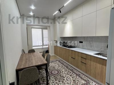 3-комнатная квартира · 81 м² · 1/5 этаж, мкр Акжайык за 300 000 ₸ в Шымкенте, Абайский р-н