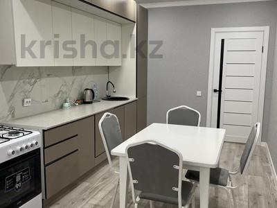 1-комнатная квартира · 65 м² · 4/10 этаж, мкр Жулдыз, Самал 86 за 20 000 ₸ в Уральске
