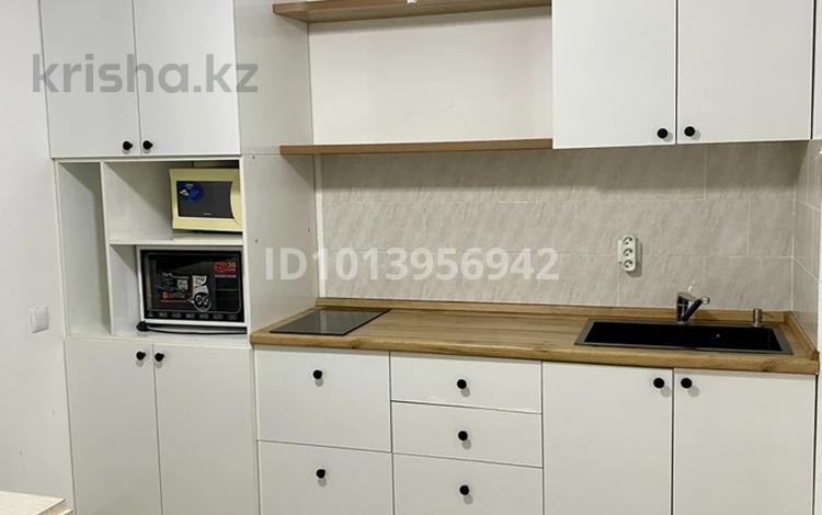 3-комнатная квартира · 70 м² · 5/12 этаж, Кошкарбаева 1144 за 280 000 ₸ в  — фото 2