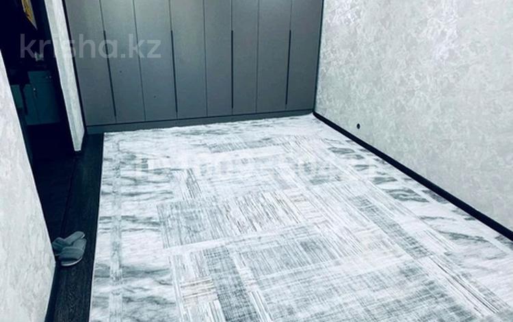1-бөлмелі пәтер · 32 м² · 5/5 қабат, Алашахана 13, бағасы: 8.5 млн ₸ в Жезказгане — фото 2