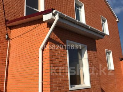 Отдельный дом · 12 комнат · 330 м² · 10 сот., Алтайбаева за 85 млн 〒 в Караганде