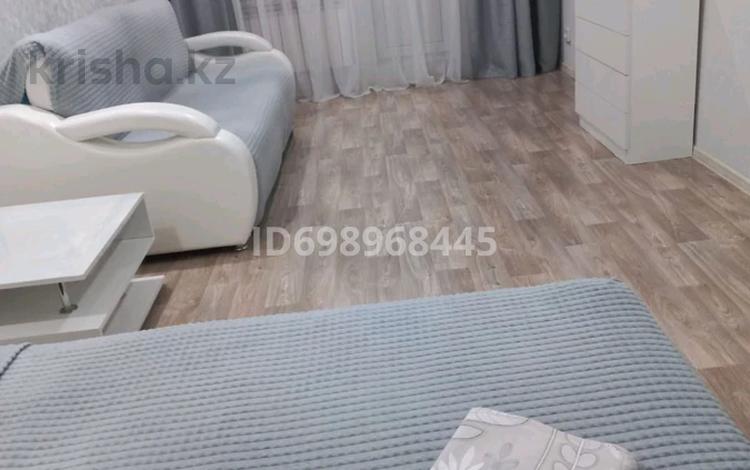 1-комнатная квартира · 38 м² · 2 этаж, 4 микрорайон 2 — Рядом 21 век за 13 000 ₸ в Аксае — фото 3