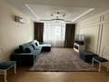 4-комнатная квартира, 140 м², 5 этаж помесячно, Кабанбай батыра 43D за 800 000 〒 в Астане, Есильский р-н — фото 3