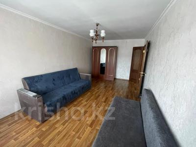 1-комнатная квартира · 32 м² · 2/5 этаж, мкр Юго-Восток, Республики 10 за 12.5 млн 〒 в Караганде, Казыбек би р-н