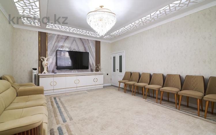 5-комнатная квартира · 118 м² · 1/9 этаж, Толе би 25 за 75 млн ₸ в Астане, Нура р-н — фото 34