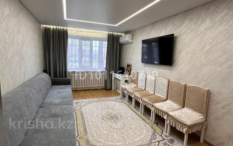 2-бөлмелі пәтер · 44 м² · 1/5 қабат, Майкудук, 18й микрорайон 21, бағасы: 15 млн ₸ в Караганде, Алихана Бокейханова р-н — фото 2