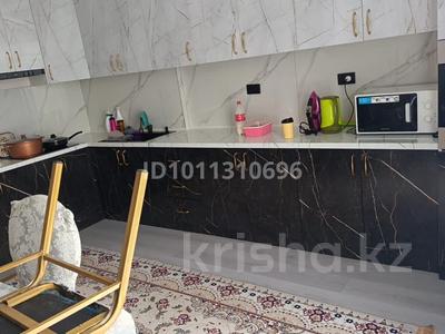 1-комнатная квартира · 50 м² · 8/12 этаж, мкр Нурсат 3, Толеметова 9 — Толеметова &amp;amp; Сырым батыр за 220 000 ₸ в Шымкенте, Каратауский р-н