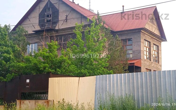Отдельный дом · 8 комнат · 367 м² · 14 сот., 9 а 89 — Пр.Комольский и Кулибина за 55 млн ₸ в Темиртау — фото 2