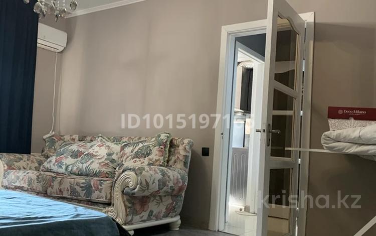 1-комнатная квартира · 33 м² · 5/5 этаж, Жибек Жолы — Арбат за 270 000 ₸ в Алматы, Алмалинский р-н — фото 2