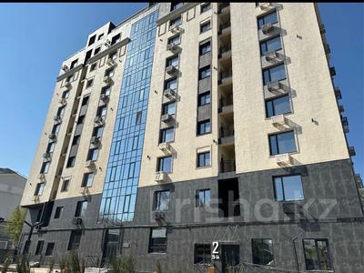 1-комнатная квартира · 72 м² · 8/9 этаж, Аманжолова 110 за 36 млн 〒 в Уральске