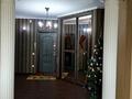 4-бөлмелі пәтер · 130 м² · 8/16 қабат, Шахтеров 60, бағасы: 60 млн ₸ в Караганде, Казыбек би р-н — фото 31