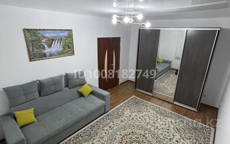 1-комнатная квартира · 39 м² · 3/5 этаж, мкр Нурсая, Мкрн Нурсая 1/9 за 9 000 ₸ в Атырау — фото 2