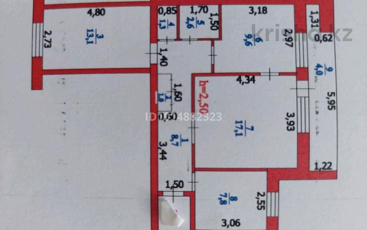 3-бөлмелі пәтер · 70 м² · 6/9 қабат, Курмангазы 150, бағасы: 20.5 млн ₸ в Уральске, мкр Школьник — фото 2