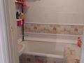 3-бөлмелі пәтер · 70 м² · 6/9 қабат, Курмангазы 150, бағасы: 20.5 млн ₸ в Уральске, мкр Школьник — фото 10