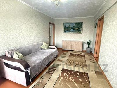 3-комнатная квартира · 60 м² · 4/5 этаж, Кабанбай батыра 126 за 21 млн 〒 в Усть-Каменогорске