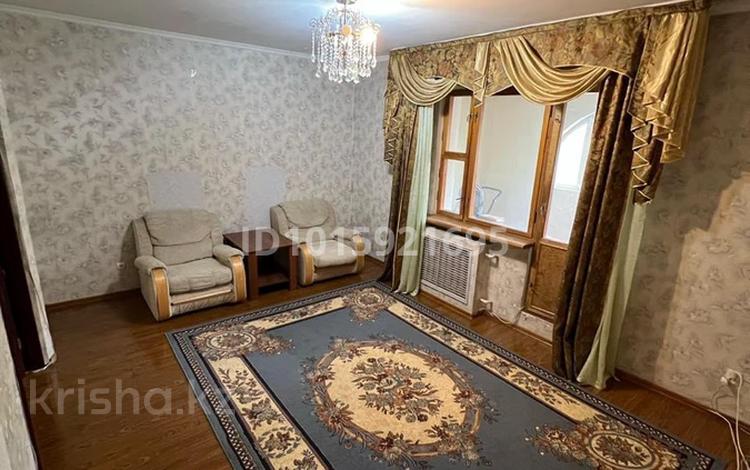 2-комнатная квартира · 80 м² · 3/5 этаж, мкр Таугуль Жандосова 184В — Жандосова-Саина за 320 000 ₸ в Алматы, Ауэзовский р-н — фото 2