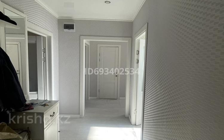 3-комнатная квартира, 69 м², 8/9 этаж, 4 33 за 24.5 млн 〒 в Аксае — фото 3