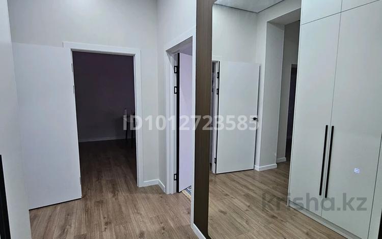 3-бөлмелі пәтер · 83 м² · 3/5 қабат, мкр. Алтын орда, с/к Саздинское лесничество 228/6 — Тауілсіздік, бағасы: 41 млн ₸ в Актобе — фото 2