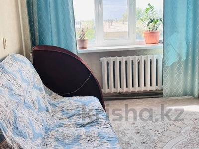 4-бөлмелі пәтер, 63 м², 5/5 қабат, Майкудук, 14й микрорайон, бағасы: 13 млн 〒 в Караганде, Алихана Бокейханова р-н