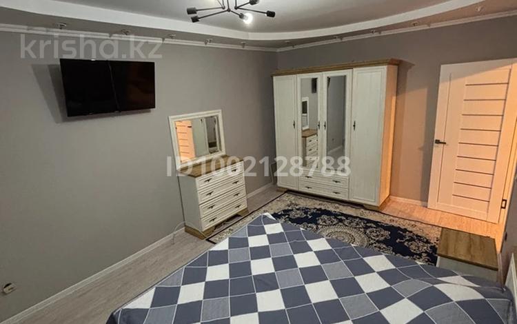 1-комнатная квартира · 42 м² · 3/5 этаж, Напротив кафе НурАйДина 24 за 10 000 〒 в Талдыкоргане, мкр Жана Гарышкер — фото 2