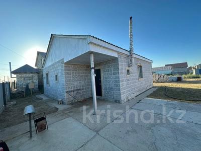 Отдельный дом · 3 комнаты · 74 м² · 10 сот., мкр Бирлик, Тумар Ханым за 22.5 млн 〒 в Атырау, мкр	Бирлик