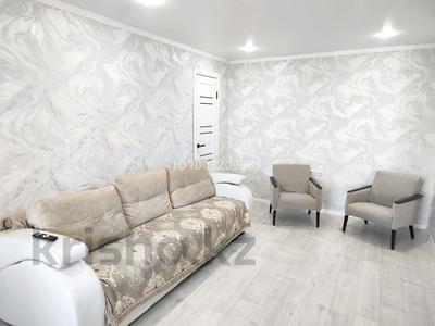 2-комнатная квартира · 48 м² · 4/5 этаж, Абая 4 за 13 000 ₸ в Балхаше